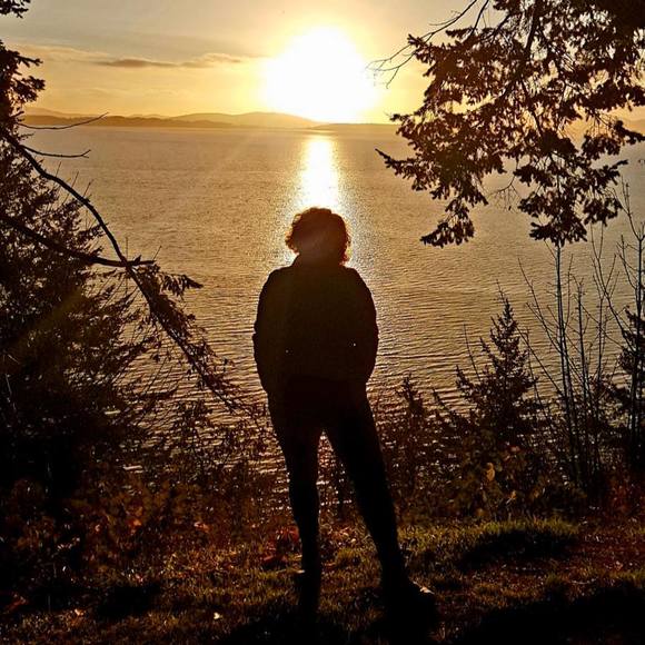 Meet your Posher, Tania - Picture 1 of 1